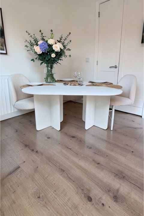 Oval Salon Yemek Masası Kare Ayak 36mm Kalın Kenarlı 160x90 -Beyaz